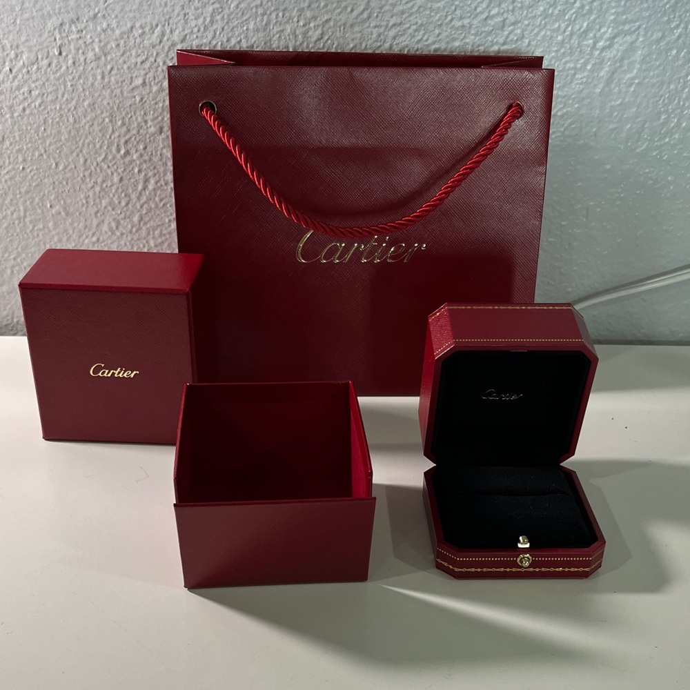 NEW Cartier Luxurious Red Box and Bag Set